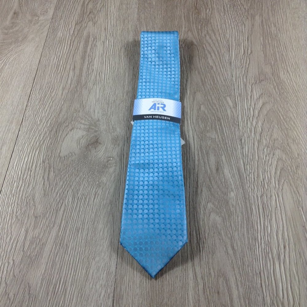 Van Heusen Aqua Circle Pattern Air Tie